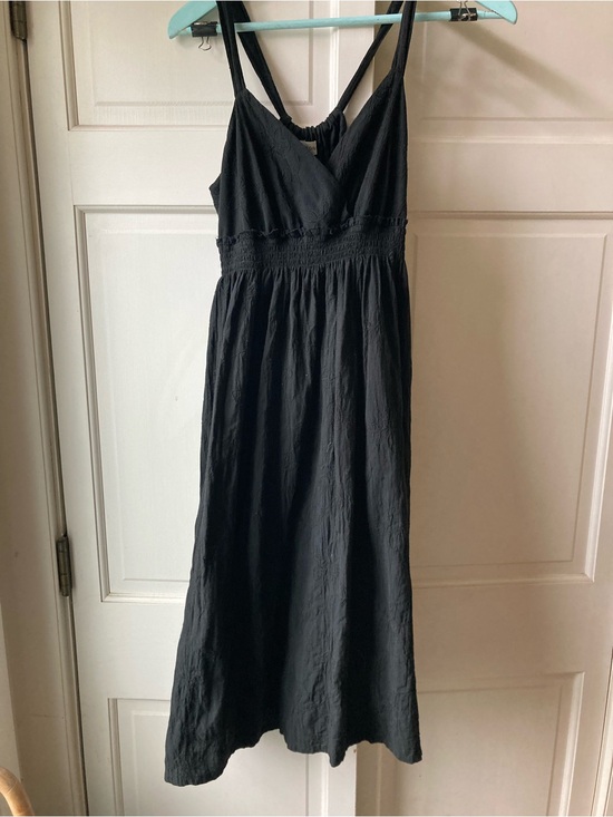 Merona Dresses & Skirts - Merona Black Sleeveless Spaghetti-Strap Midi Dress